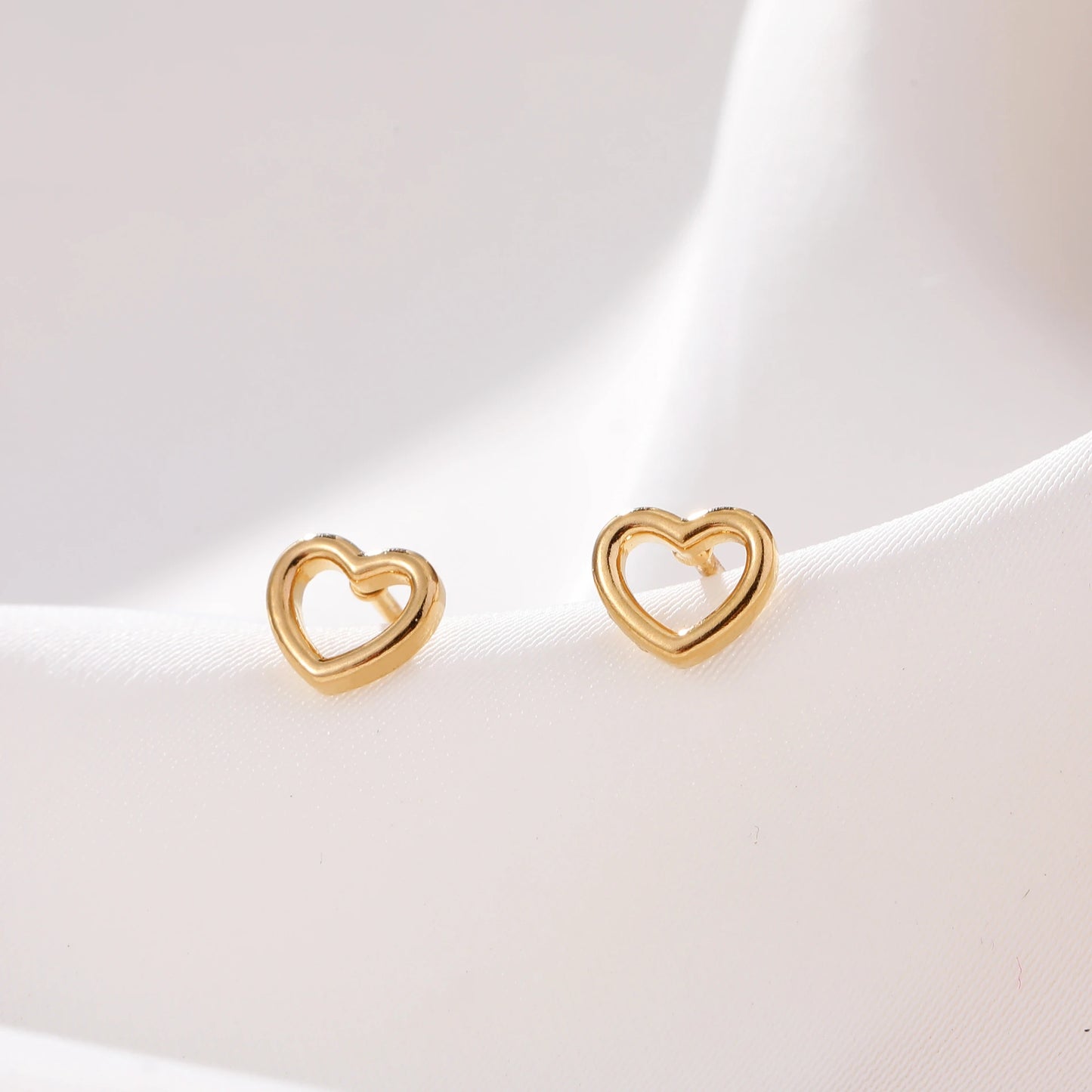 Margot Hart Oorknopjes – Goud