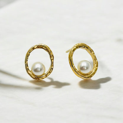 Gold-colored Earrings with Oval Design and Pearl Detail